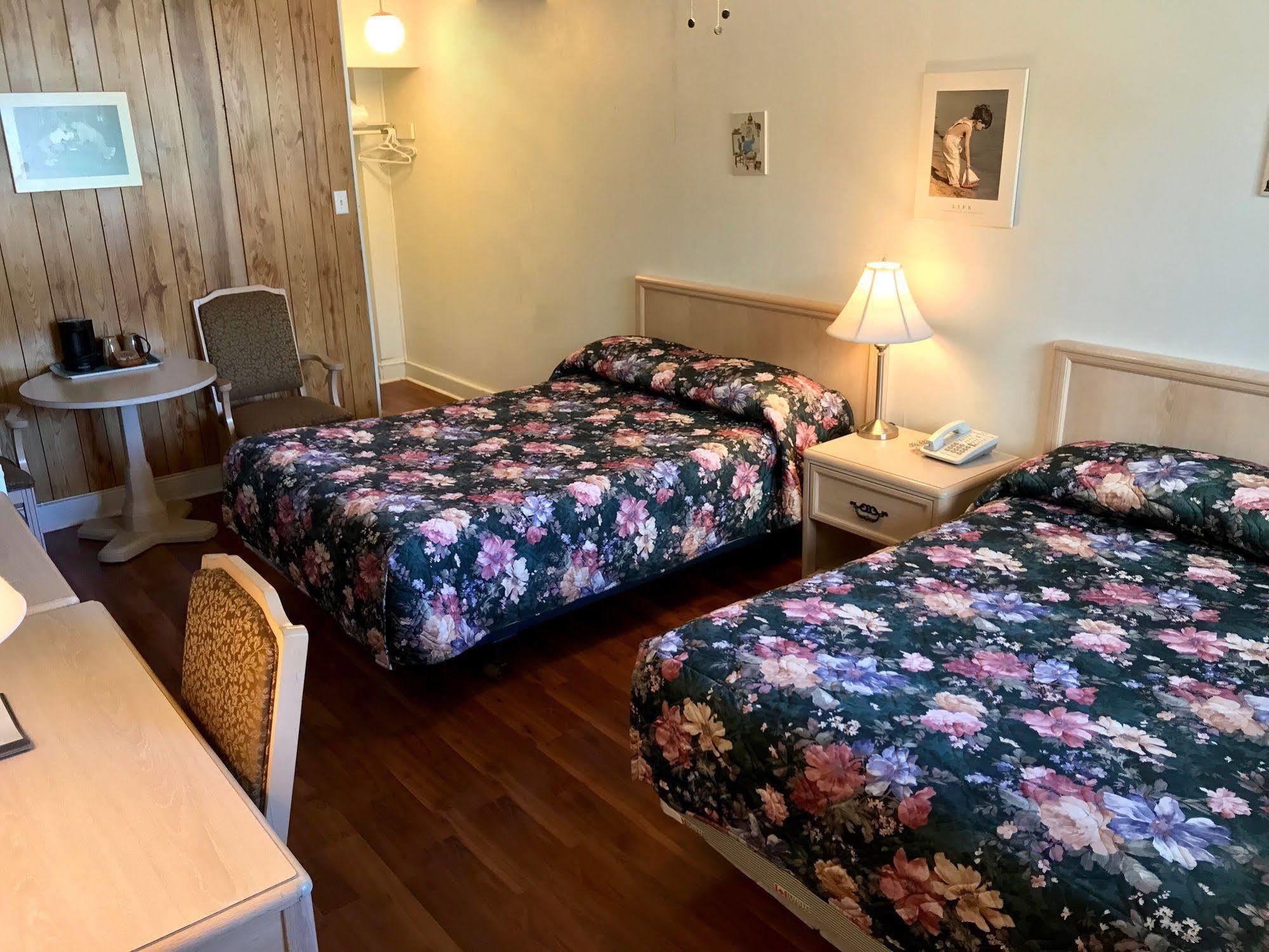 Lake City Motel Dartmouth Kültér fotó