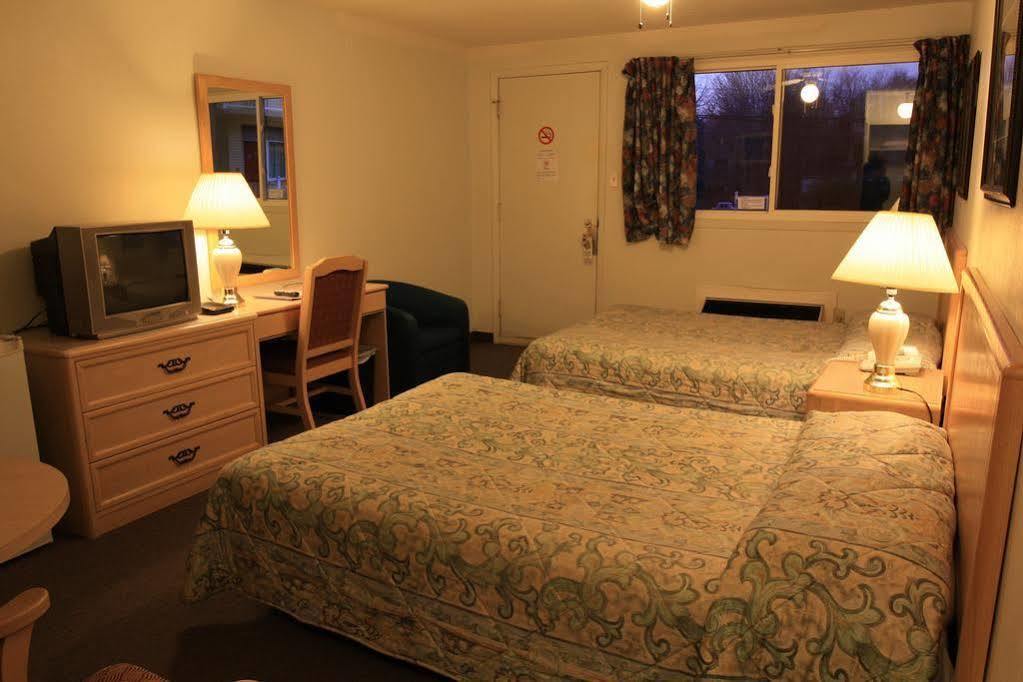 Lake City Motel Dartmouth Kültér fotó