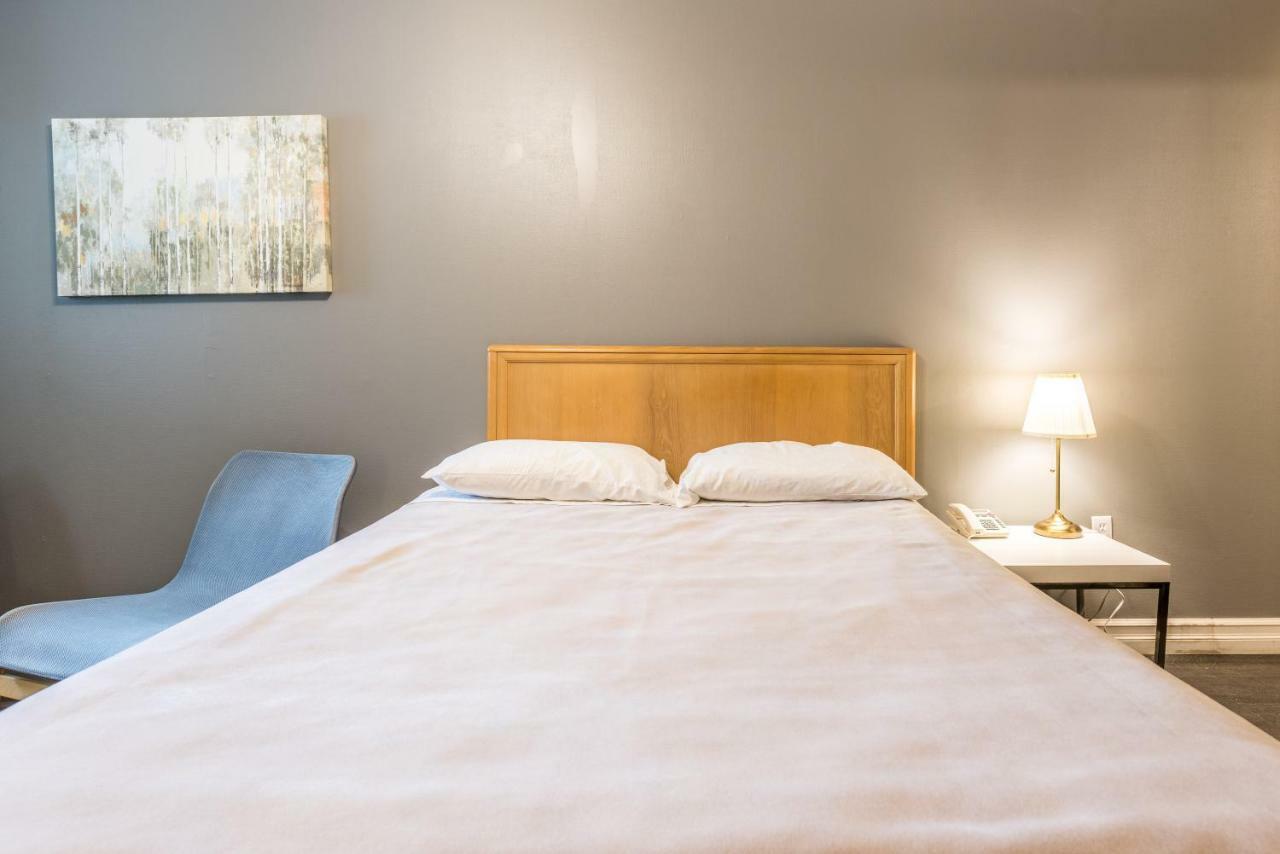 Lake City Motel Dartmouth Kültér fotó